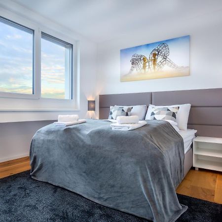Mark'S Penthouse Apartments Managed By Sky9 Apartments Виена Екстериор снимка