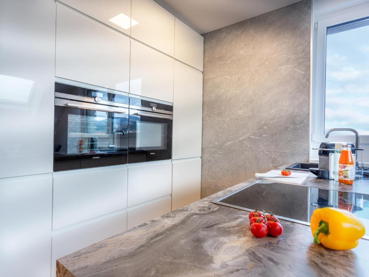 Mark'S Penthouse Apartments Managed By Sky9 Apartments Виена Екстериор снимка